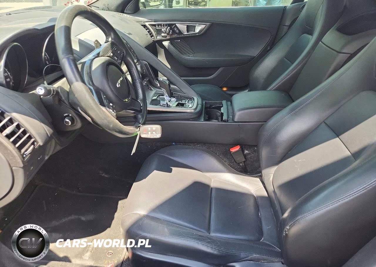 2016 Jaguar F-Type VIN:SAJWA6AT5G8K20685 - 7