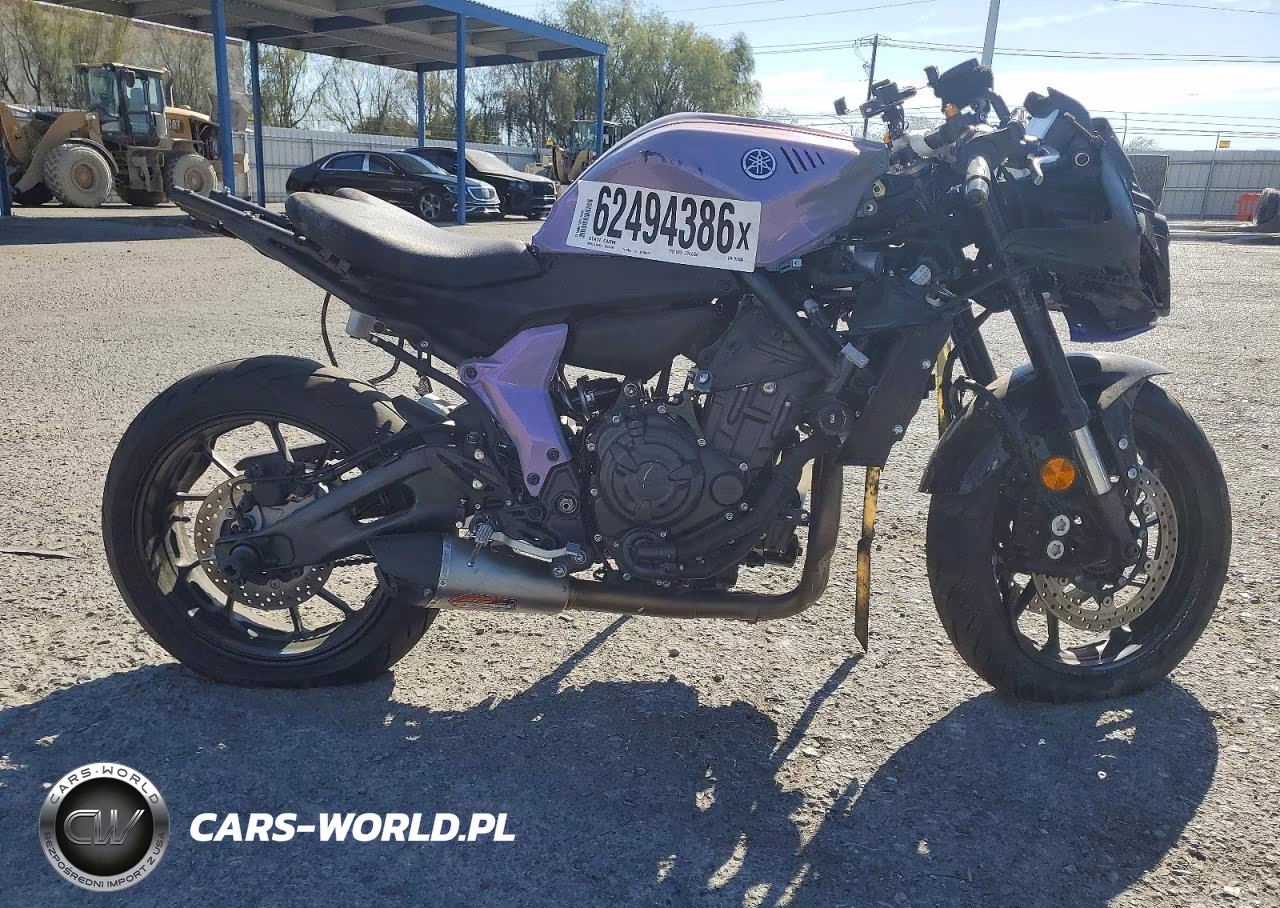 2024 Yamaha Yzfr7