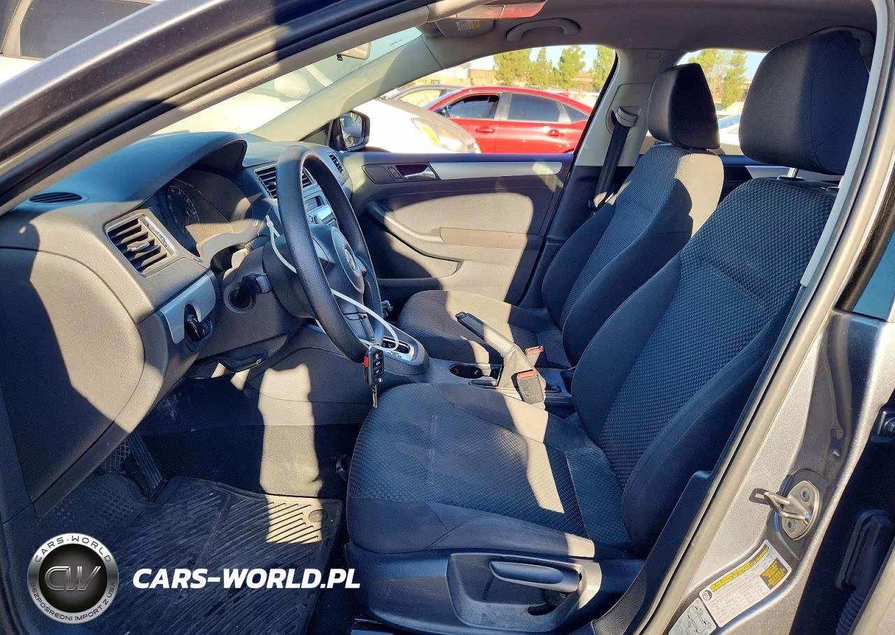 2012 Volkswagen Jetta Base VIN:3VW2K7AJ4CM465592 - 7