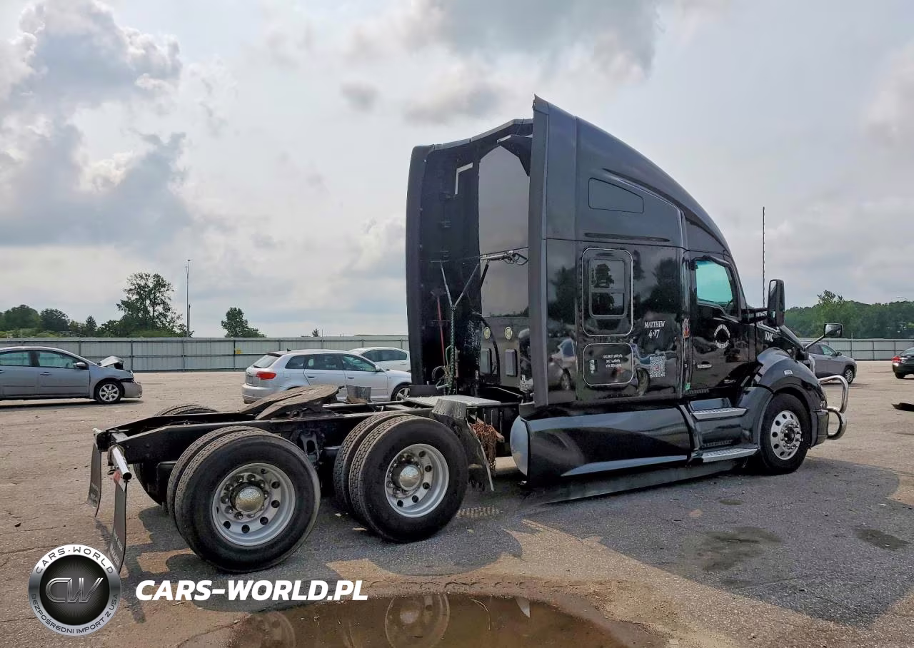 2019 Kenworth Construction T680 VIN:1XKYDP9X9KJ224529 - 3