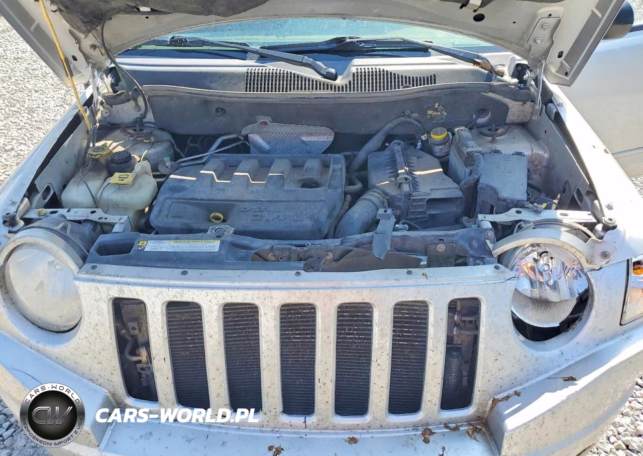 2010 Jeep Compass Sport VIN:1J4NT4FB6AD622748 - 12