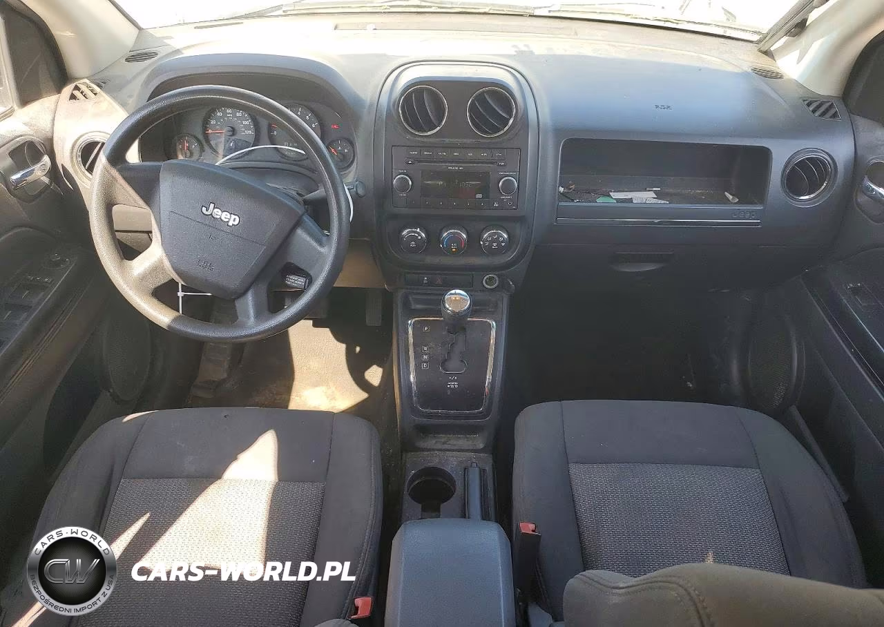 2010 Jeep Compass Sport VIN:1J4NT4FB6AD622748 - 8