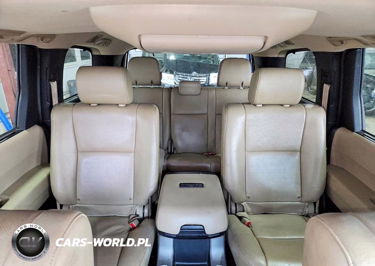 2013 Toyota Sequoia Platinum VIN:5TDDW5G10DS084576 - 10