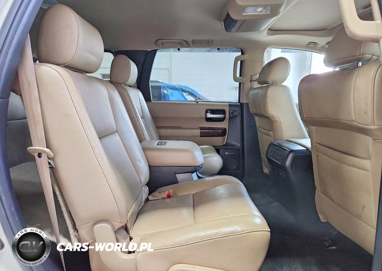 2013 Toyota Sequoia Platinum VIN:5TDDW5G10DS084576 - 11