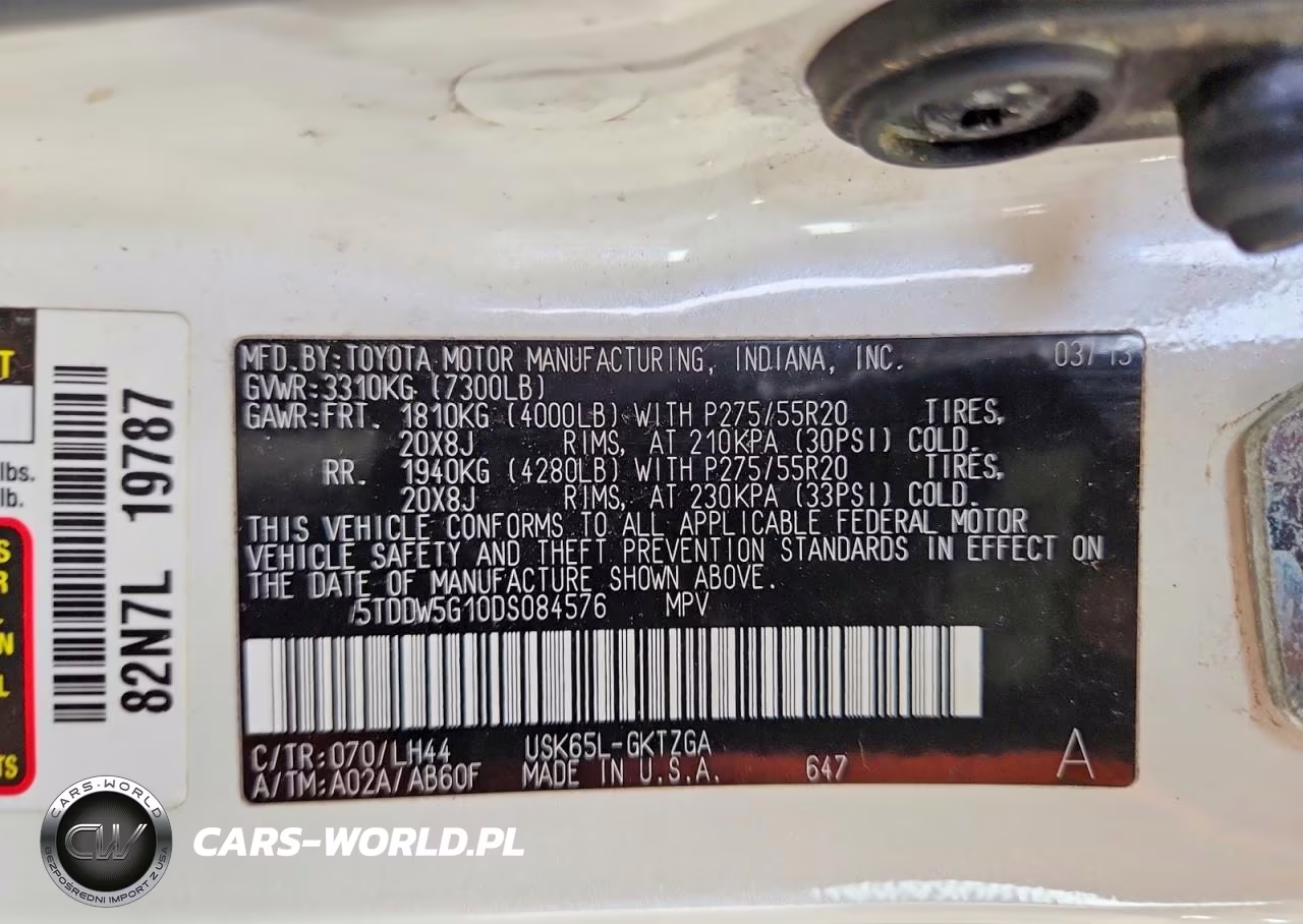 2013 Toyota Sequoia Platinum VIN:5TDDW5G10DS084576 - 13