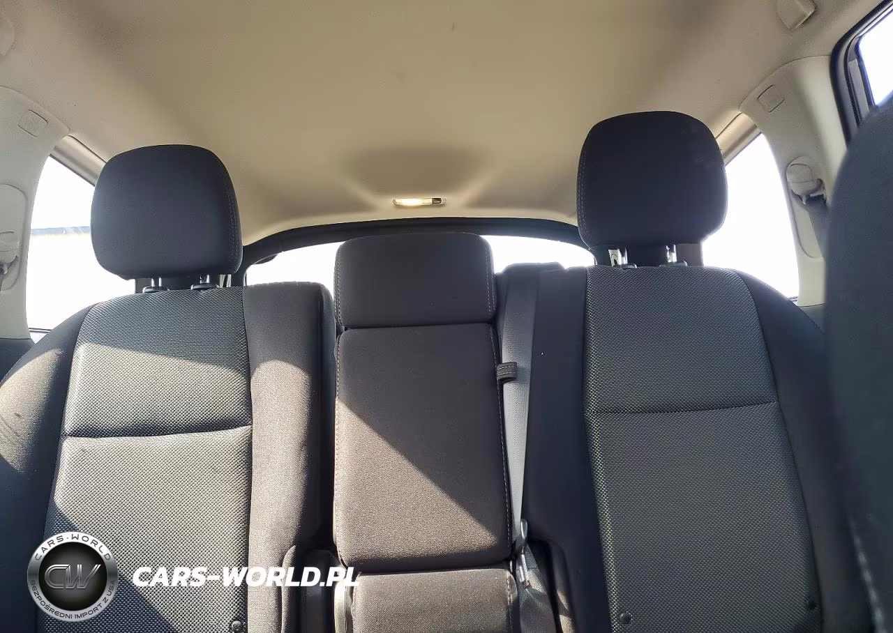 2018 Nissan Pathfinder S VIN:5N1DR2MN4JC670445 - 10
