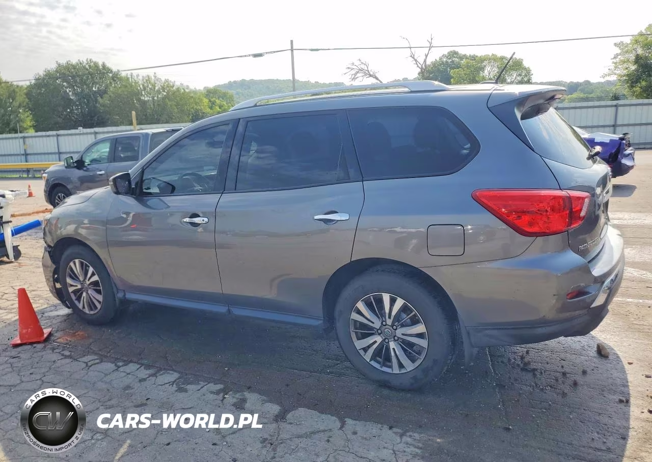 2018 Nissan Pathfinder S VIN:5N1DR2MN4JC670445 - 2