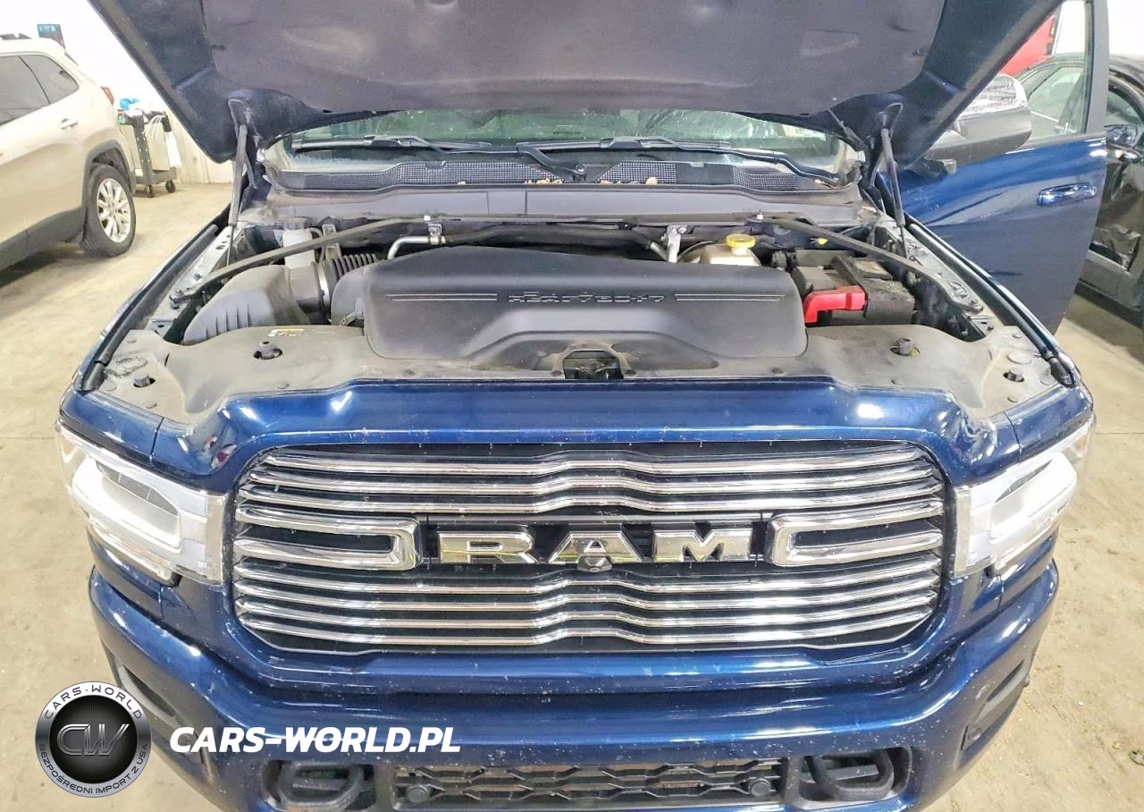 2021 Ram 2500 Laramie VIN:3C6UR5FJ2MG701975 - 11