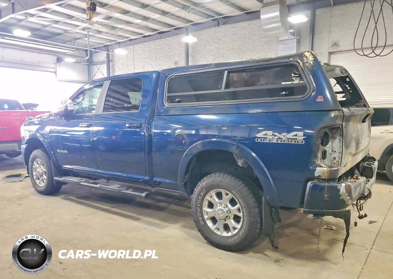2021 Ram 2500 Laramie VIN:3C6UR5FJ2MG701975 - 2