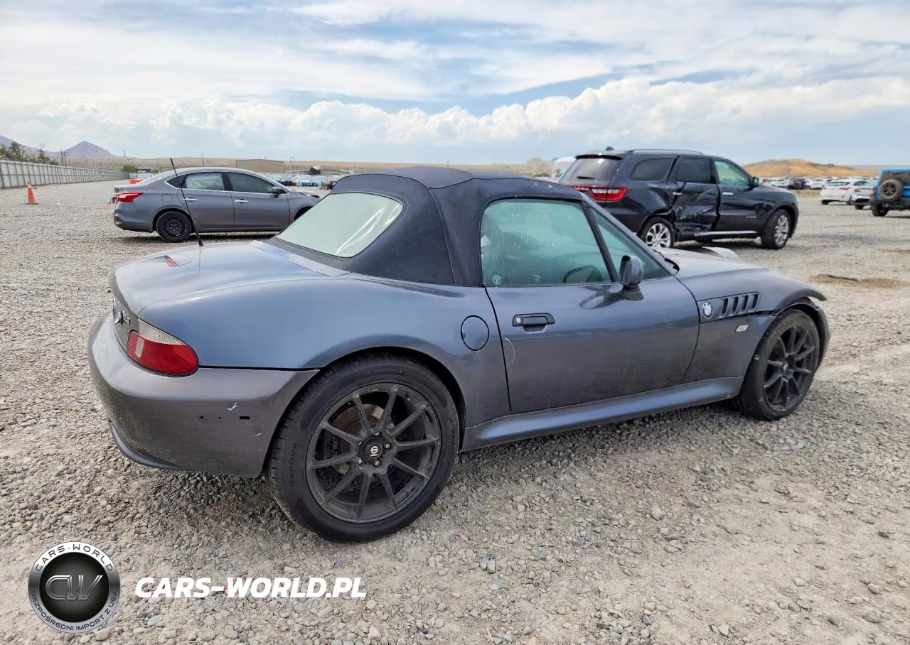 2000 BMW Z3 2.3 VIN:4USCH9341YLG05208 - 3