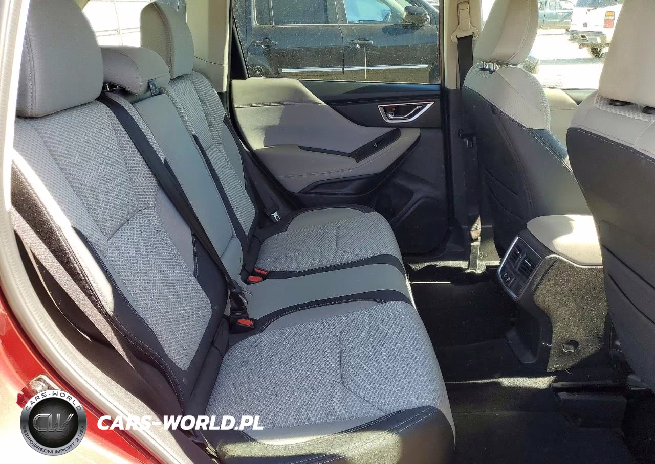 2020 Subaru Forester Premium VIN:JF2SKAJCXLH511644 - 10