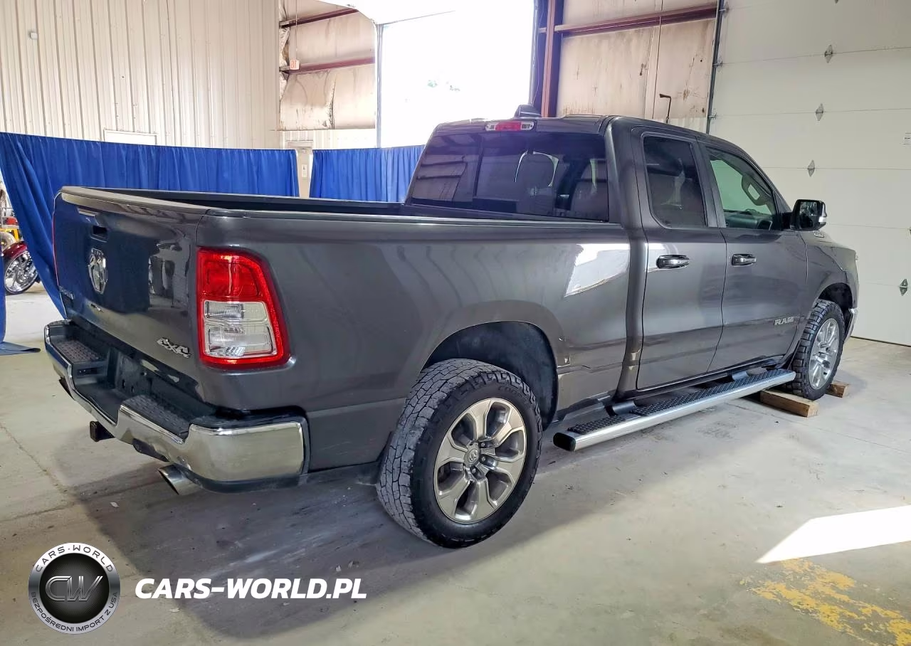 2020 Ram 1500 Big Horn-Lone Star VIN:1C6SRFBM9LN251437 - 3