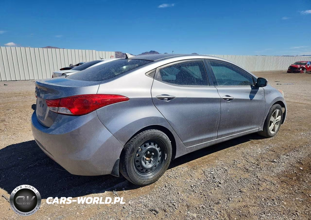 2013 Hyundai Elantra Gls VIN:KMHDH4AEXDU940361 - 3