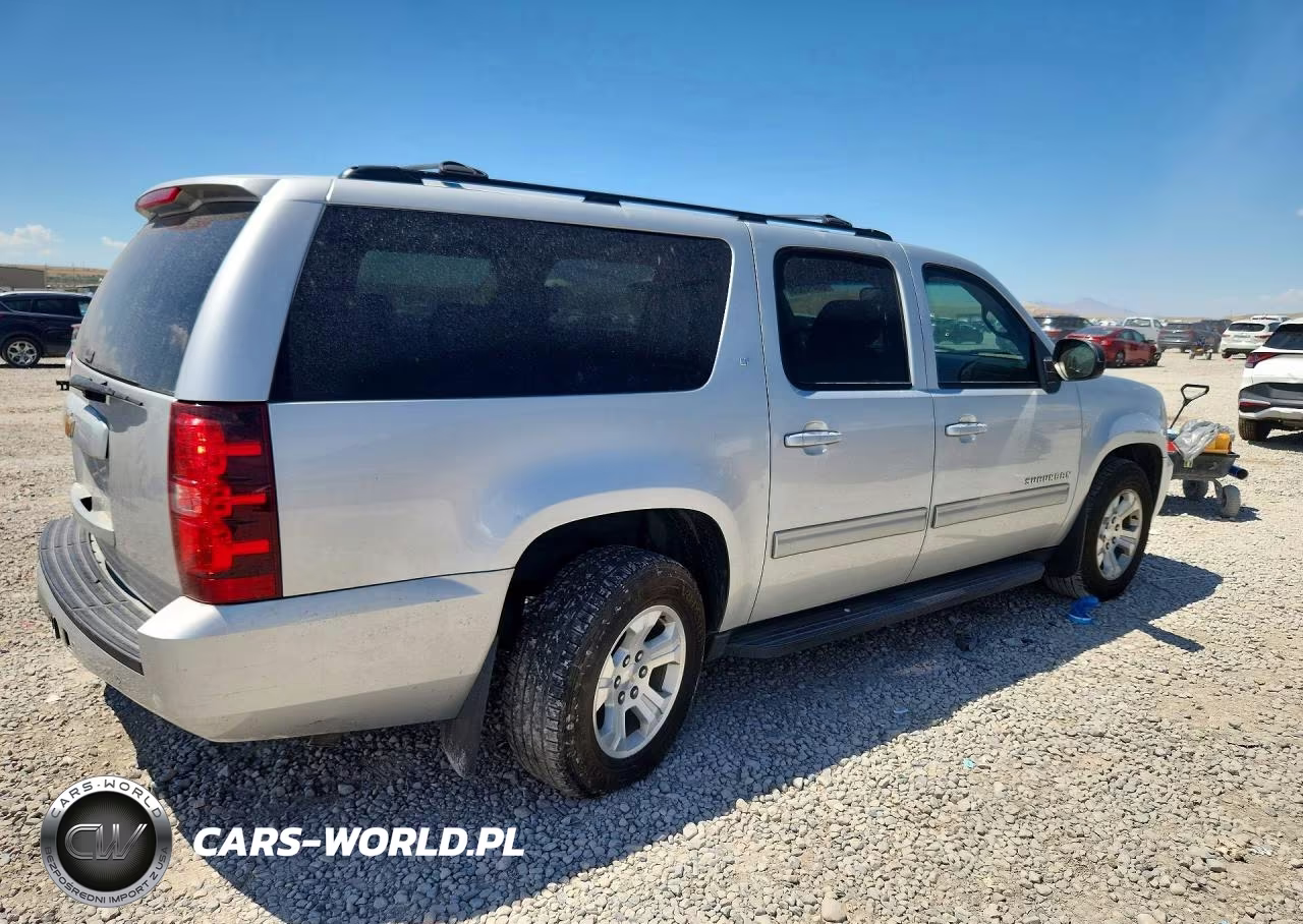 2010 Chevrolet Suburban K1500 Lt VIN:1GNUKJE36AR134648 - 3