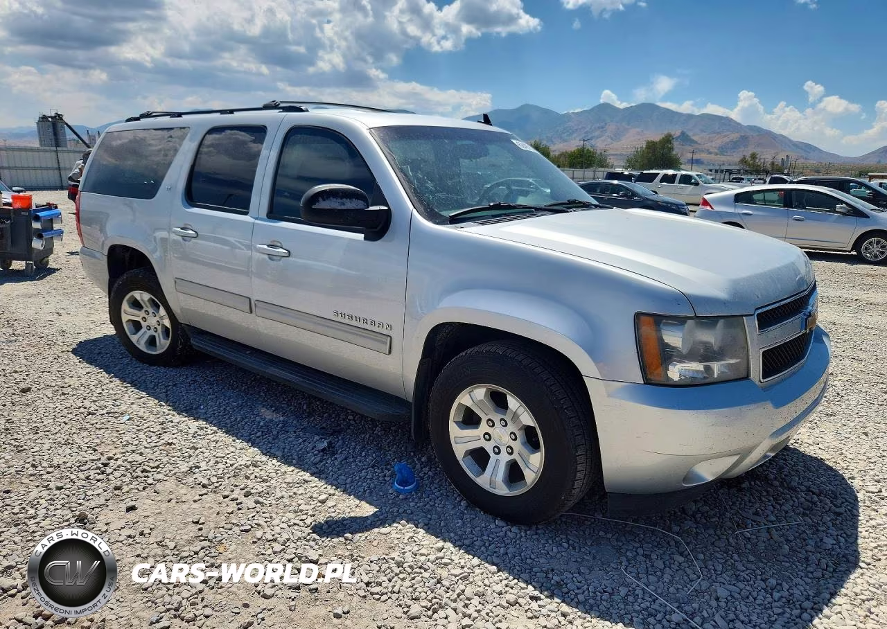 2010 Chevrolet Suburban K1500 Lt VIN:1GNUKJE36AR134648 - 4