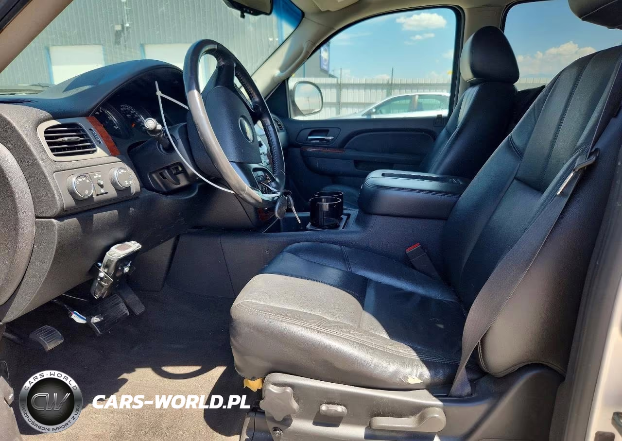 2010 Chevrolet Suburban K1500 Lt VIN:1GNUKJE36AR134648 - 7