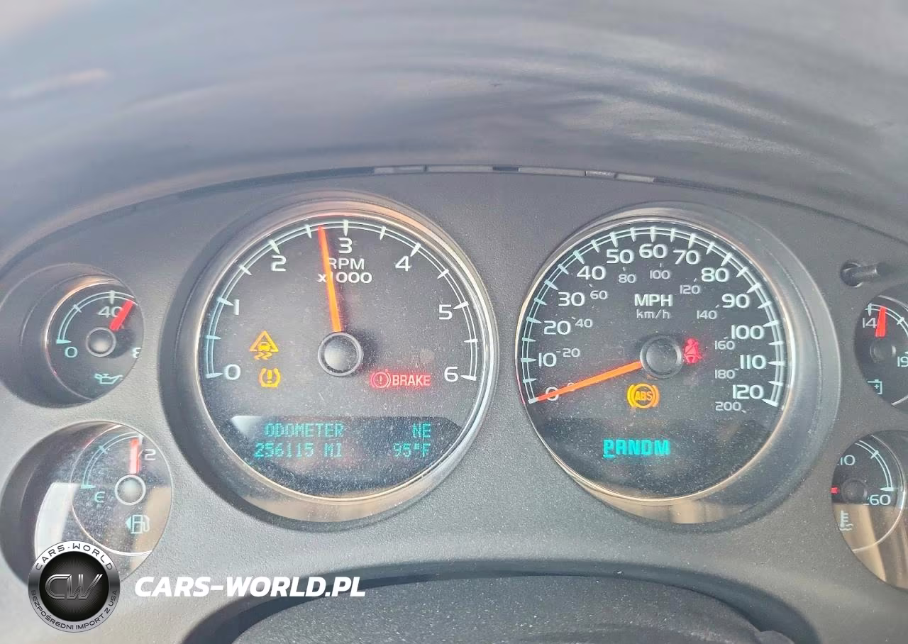 2010 Chevrolet Suburban K1500 Lt VIN:1GNUKJE36AR134648 - 9