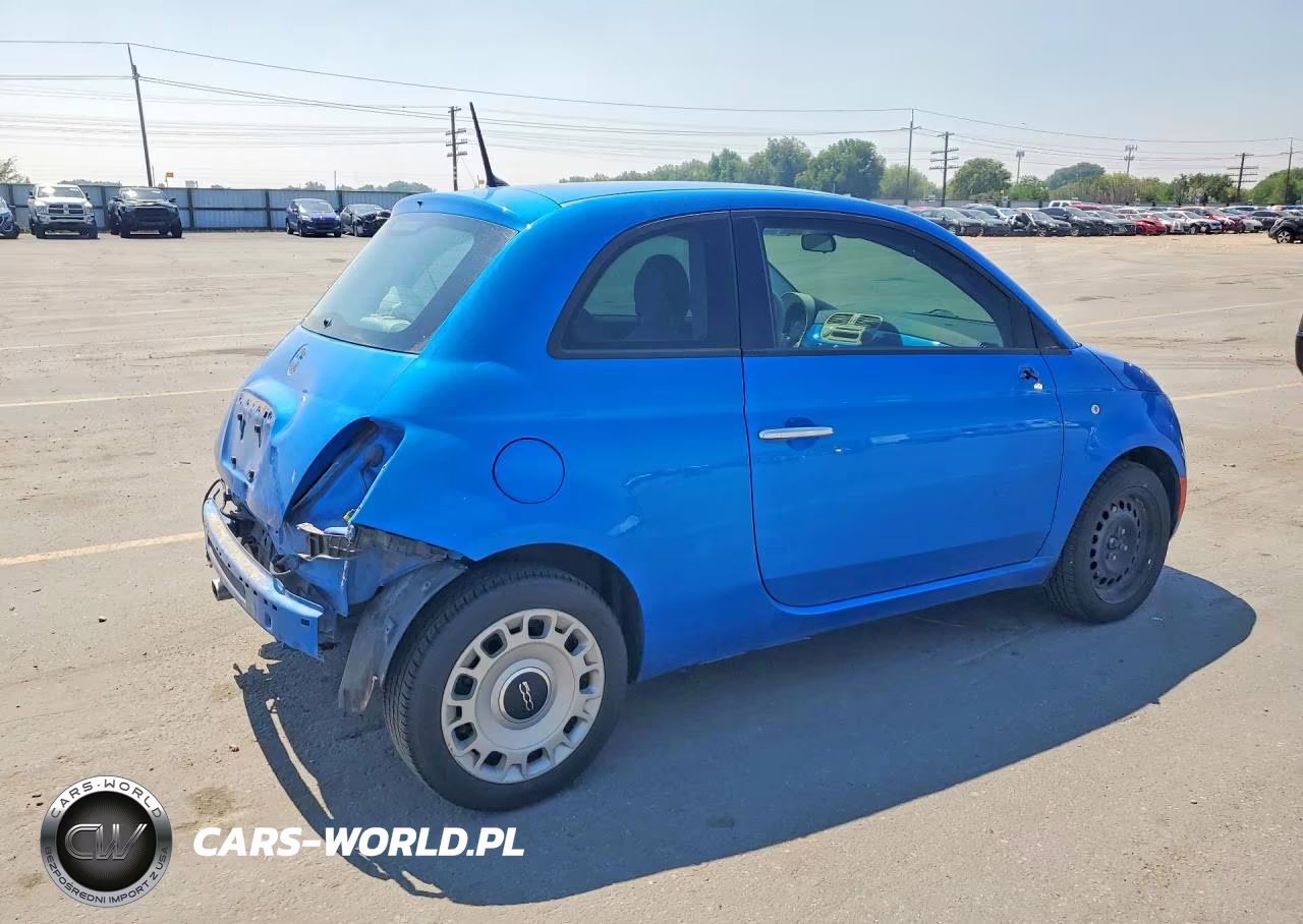 2015 Fiat 500 VIN:3C3CFFAR6FT681812 - 3