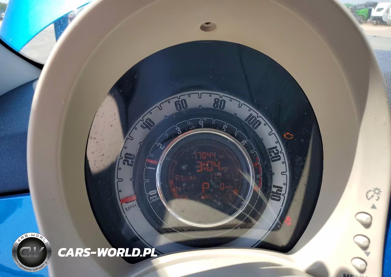 2015 Fiat 500 VIN:3C3CFFAR6FT681812 - 9