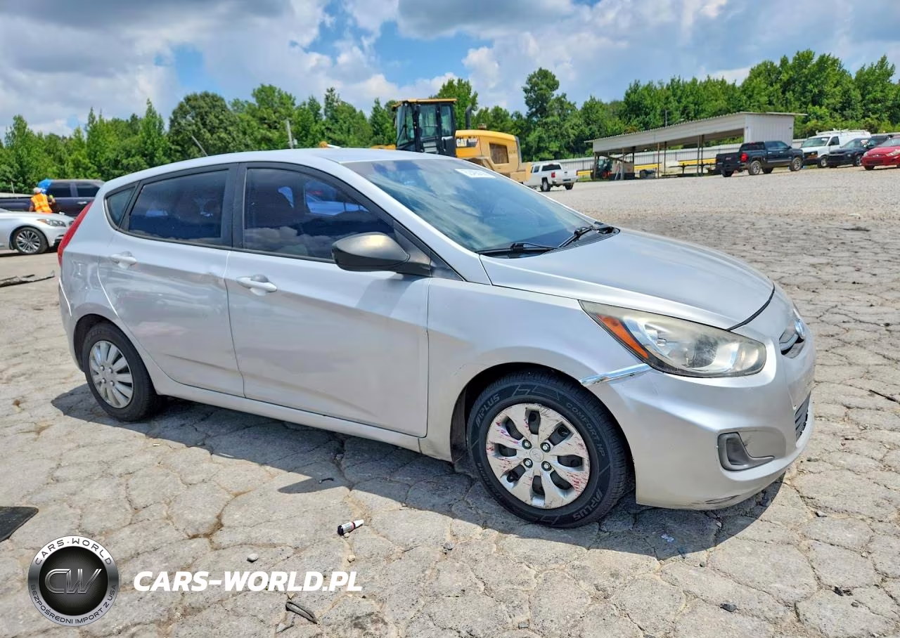 2016 Hyundai Accent Se VIN:KMHCT5AE1GU267464 - 4