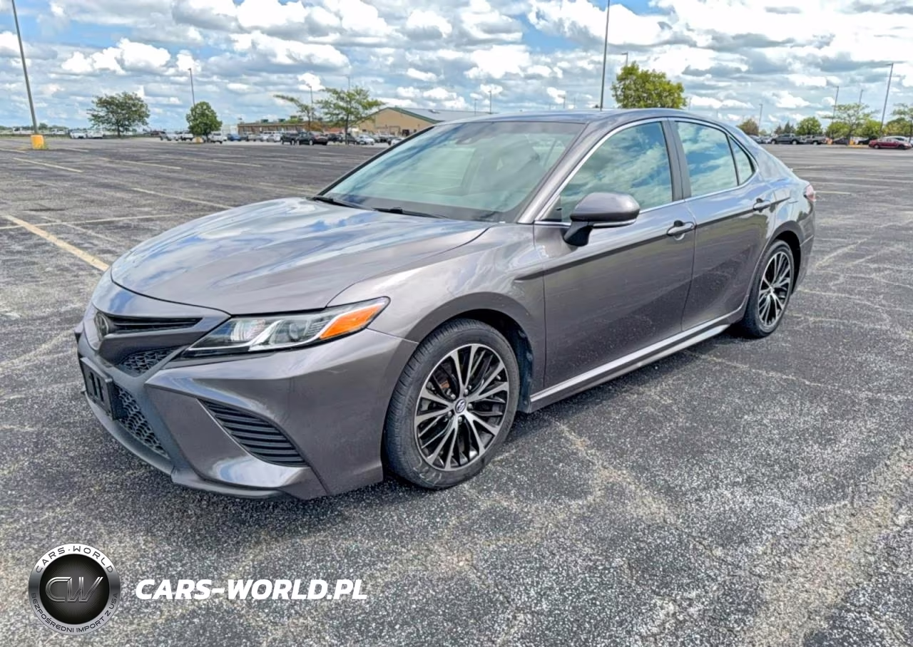 2018 Toyota Camry Se VIN:4T1B11HKXJU560650 - 2