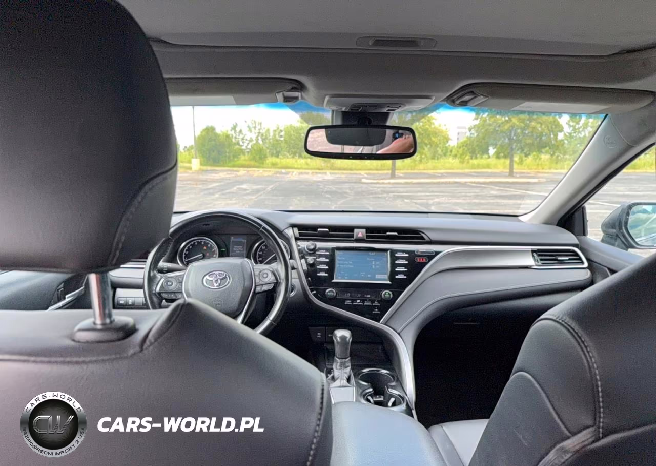 2018 Toyota Camry Se VIN:4T1B11HKXJU560650 - 9