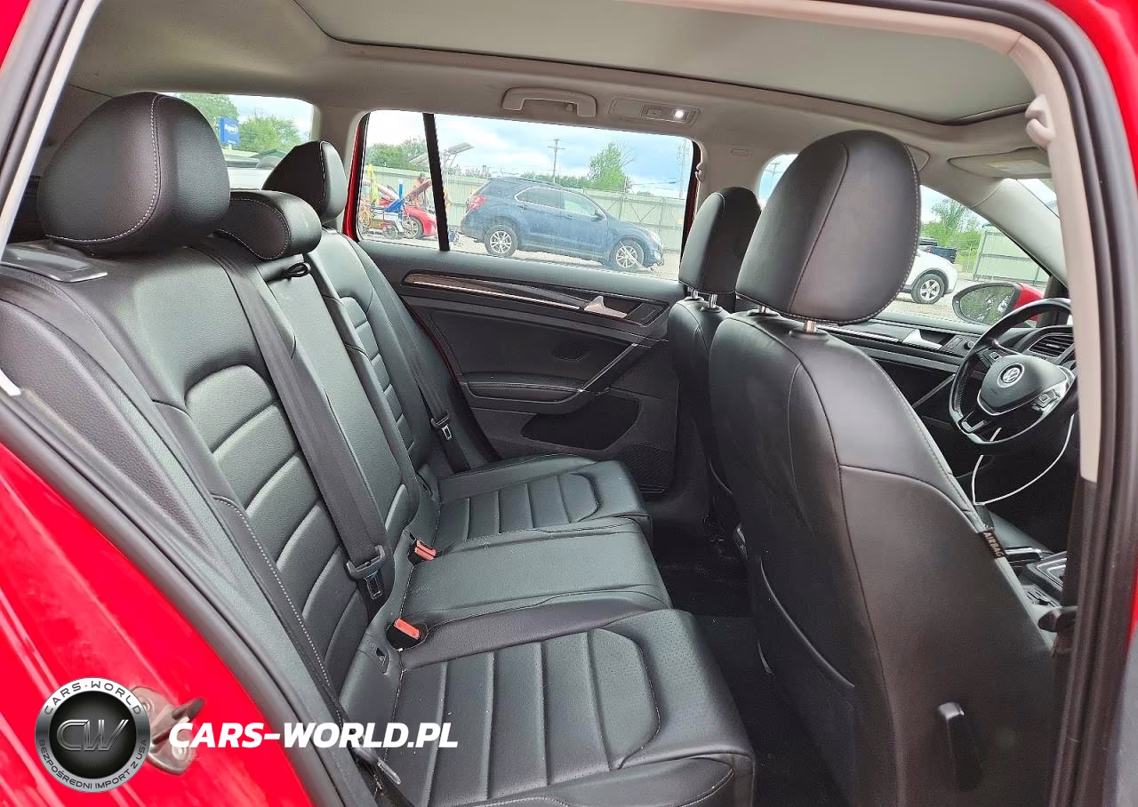 2017 Volkswagen Golf Sportwagen S VIN:3VWC17AUXHM500905 - 10