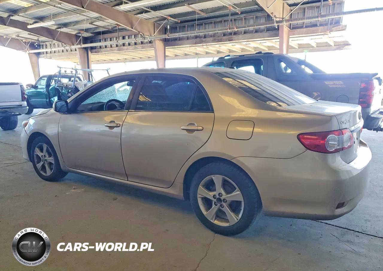 2013 Toyota Corolla Le VIN:2T1BU4EE8DC027323 - 2
