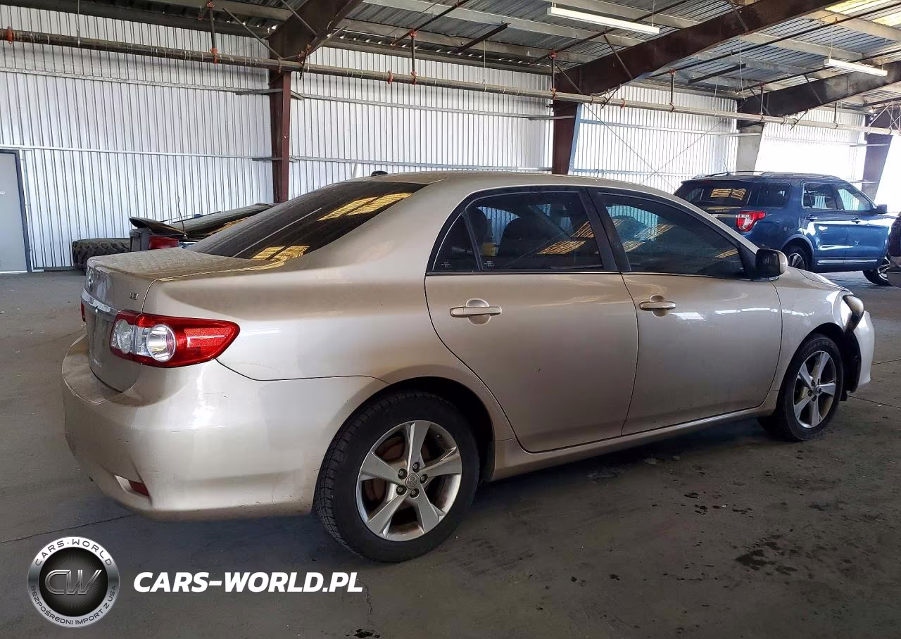 2013 Toyota Corolla Le VIN:2T1BU4EE8DC027323 - 3