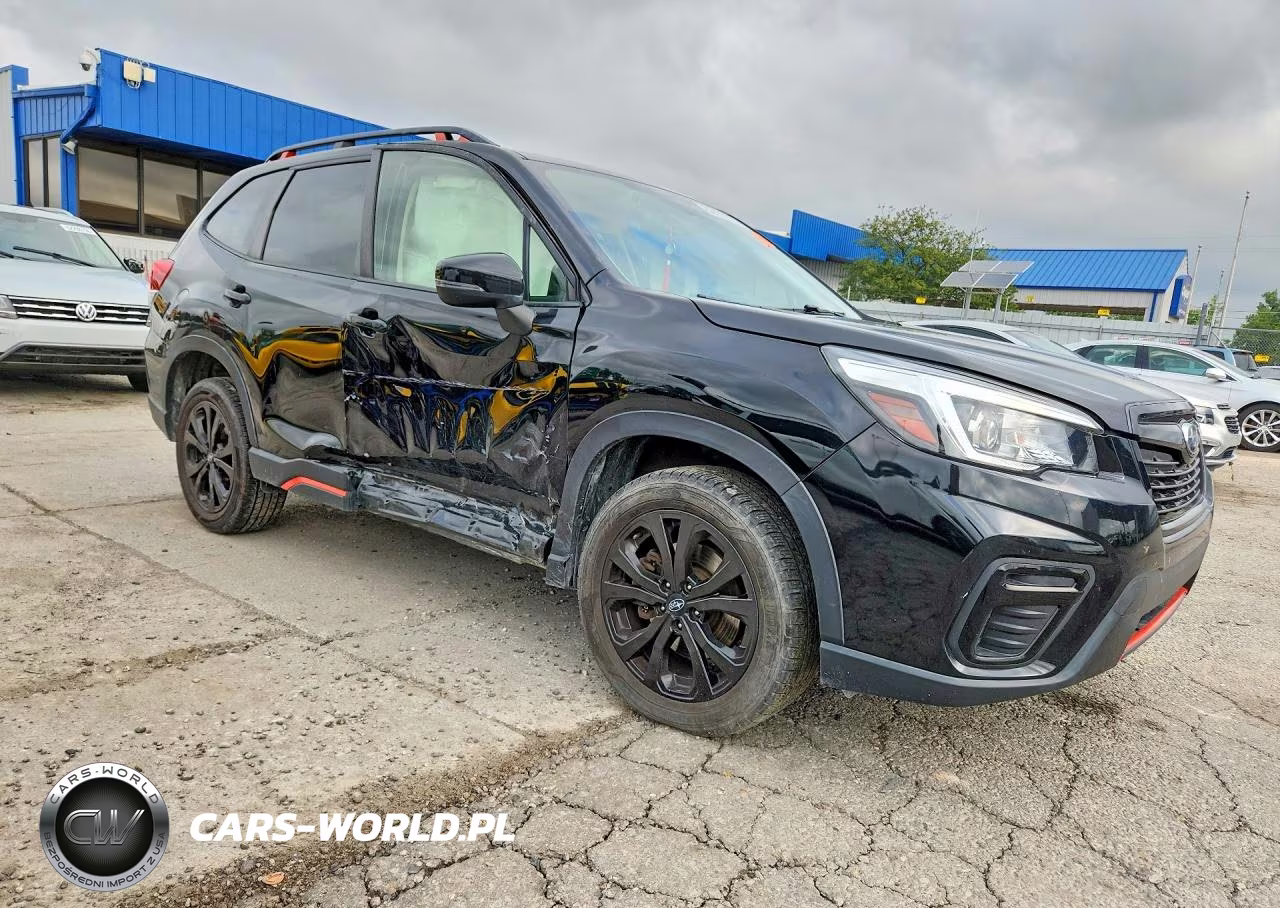 2019 Subaru Forester Sport VIN:JF2SKAKCXKH574692 - 4