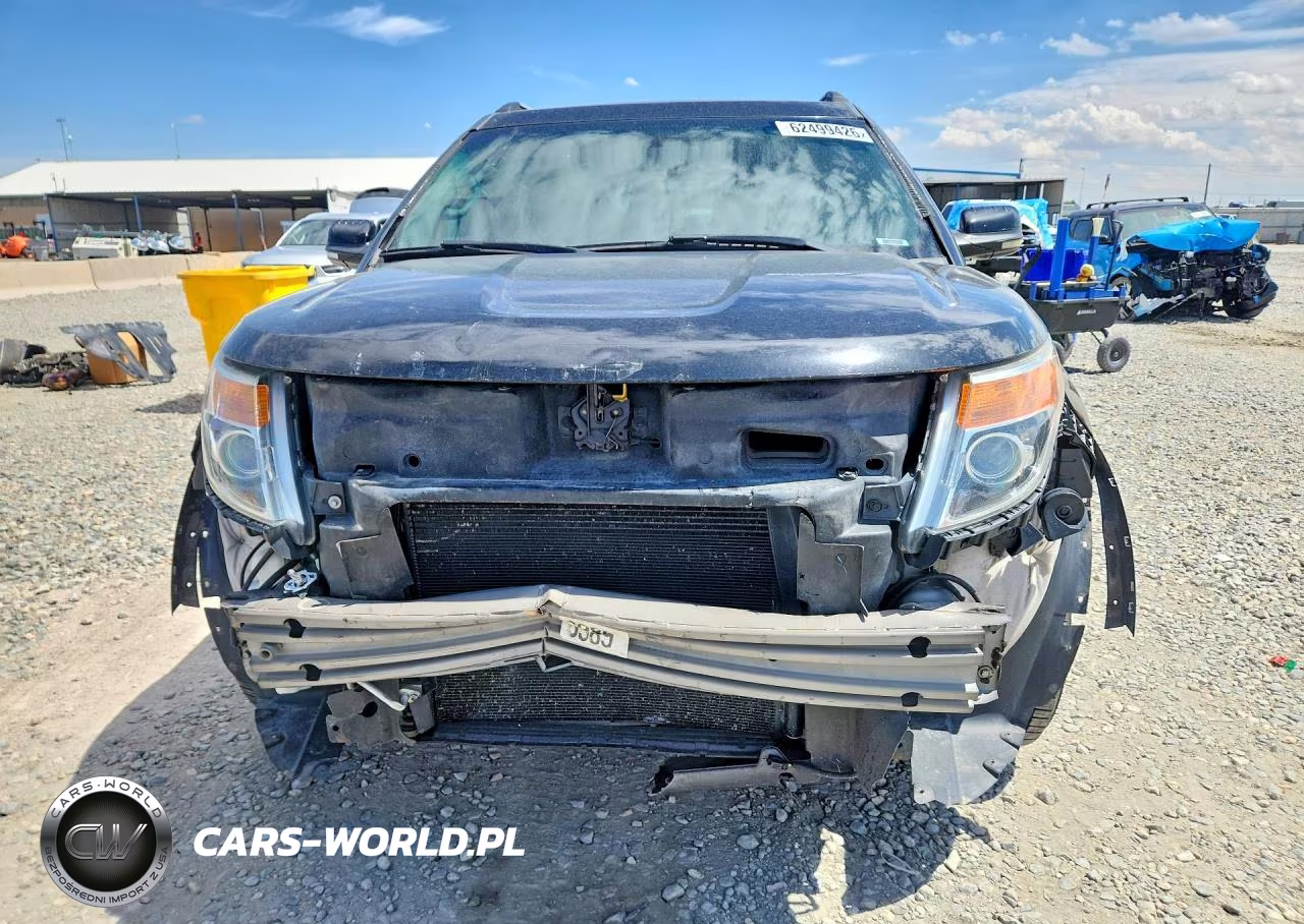 2012 Ford Explorer Xlt VIN:1FMHK8D86CGA25553 - 5