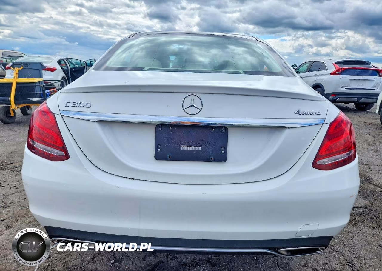 2016 Mercedes-Benz C 300 4Matic VIN:55SWF4KB3GU143033 - 6
