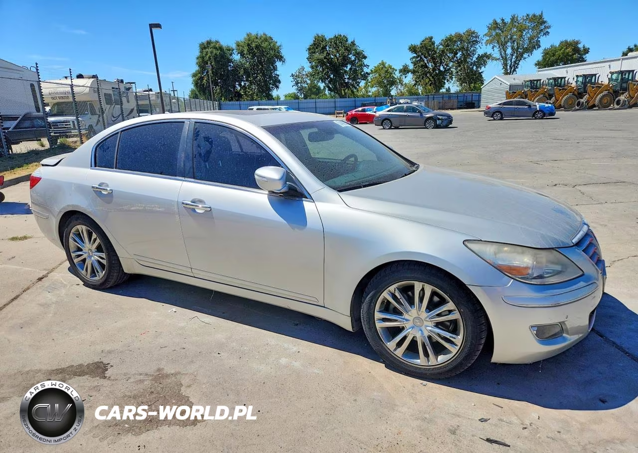 2010 Hyundai Genesis 3.8L VIN:KMHGC4DE0AU081039 - 4
