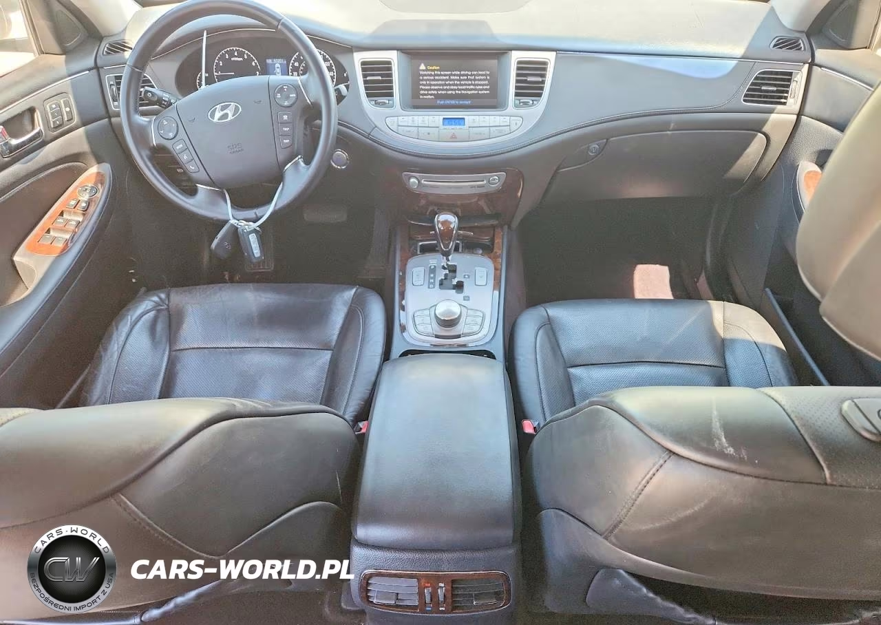 2010 Hyundai Genesis 3.8L VIN:KMHGC4DE0AU081039 - 8