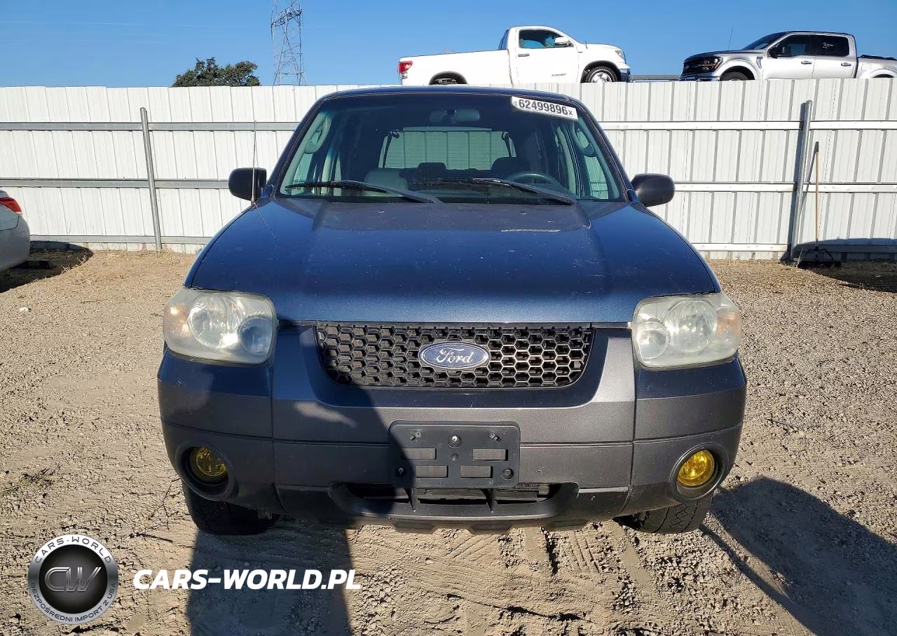 2005 Ford Escape Xlt VIN:1FMYU93185KA46215 - 5