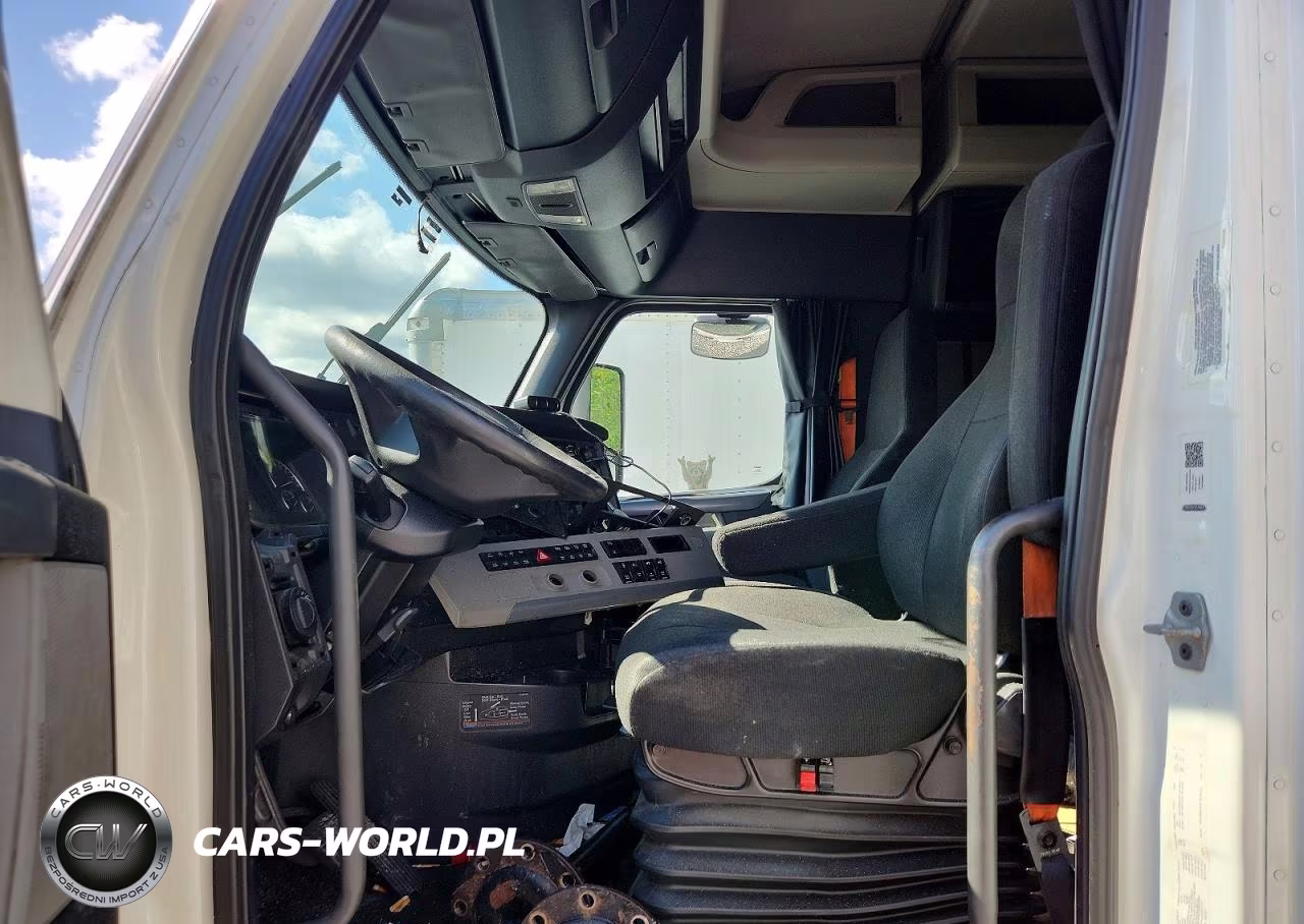 2019 Freightliner Cascadia 116 VIN:3AKJHPDV2KSKA4207 - 7