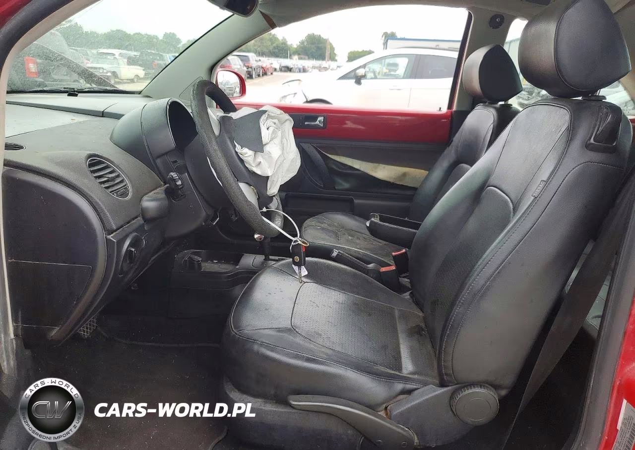 2010 Volkswagen New Beetle VIN:3VWPG3AG0AM004116 - 7