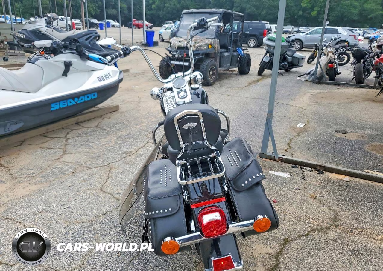 2008 Harley-Davidson Flstc VIN:1HD1BW5158Y045157 - 4