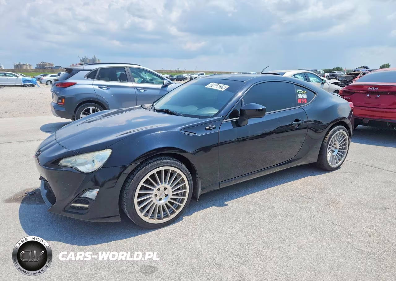 2013 Scion Fr-S Base – zdjęcie 1 z 12