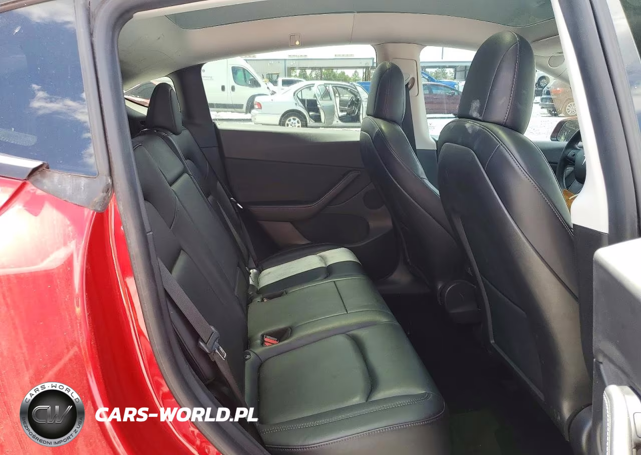 2021 Tesla Model Y VIN:5YJYGDEF7MF197484 - 11