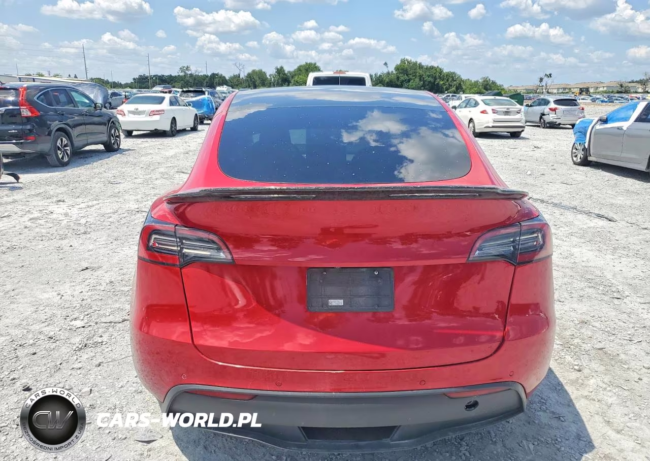 2021 Tesla Model Y VIN:5YJYGDEF7MF197484 - 6