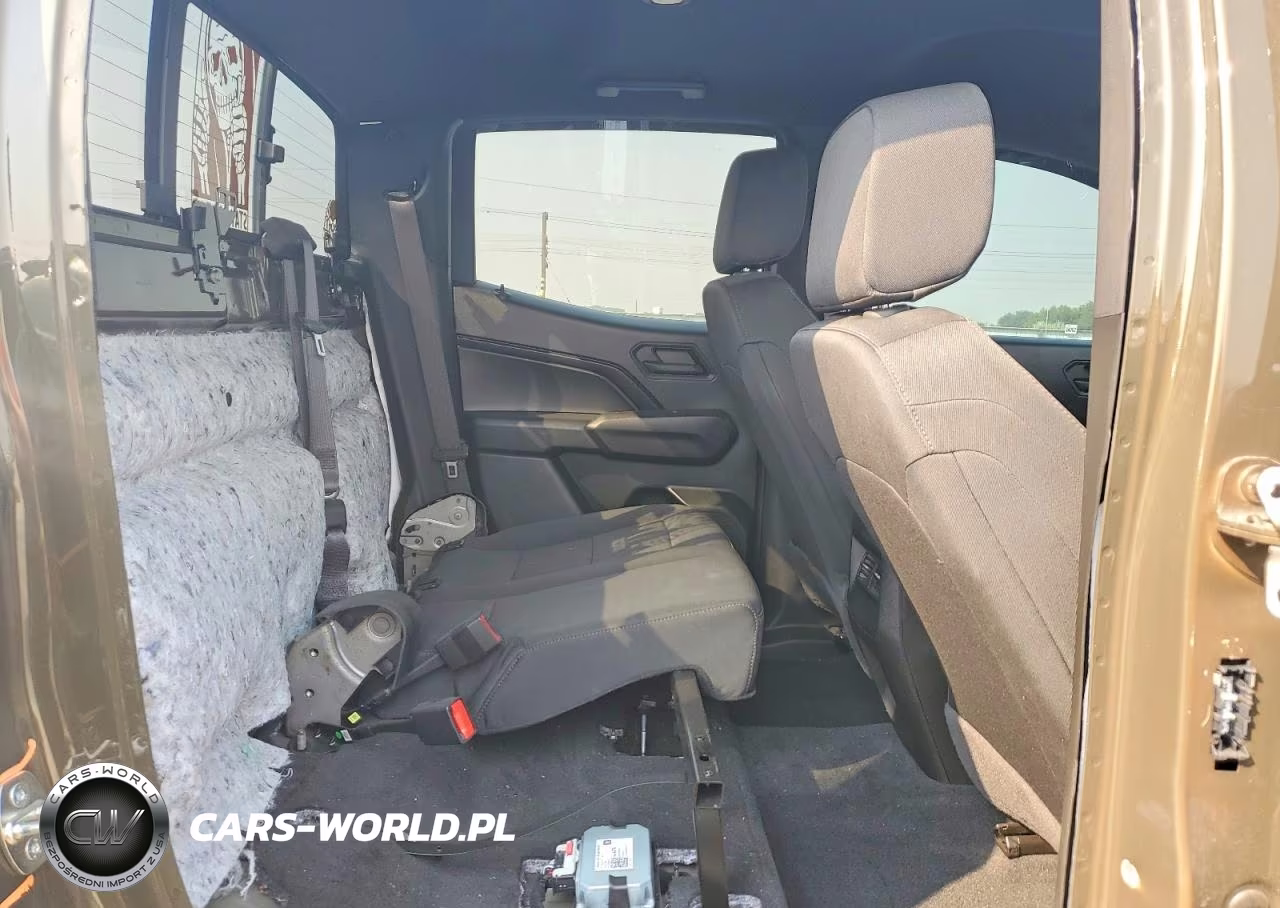 2023 Chevrolet Colorado Trail Boss VIN:1GCPTEEK1P1133688 - 10