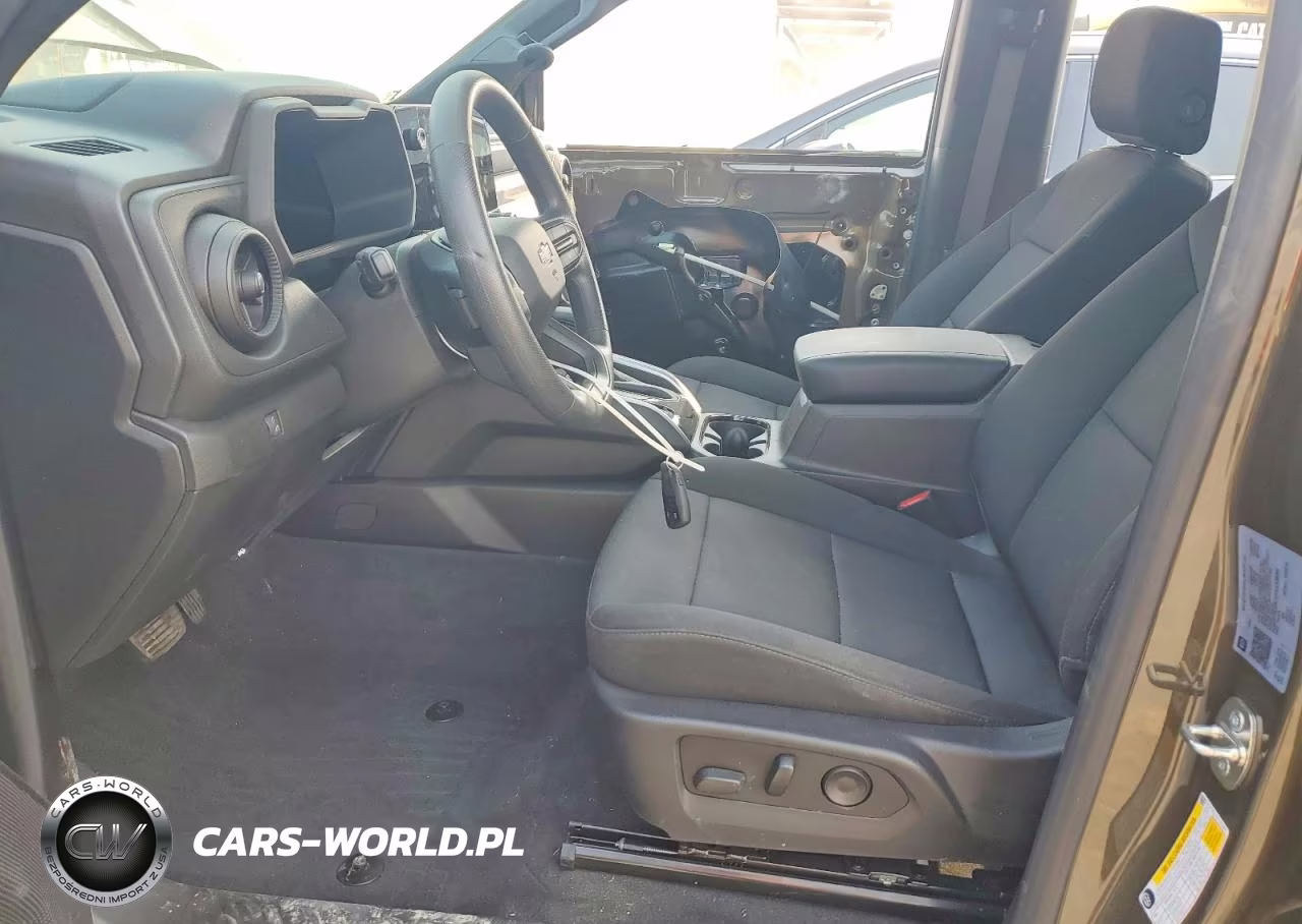 2023 Chevrolet Colorado Trail Boss VIN:1GCPTEEK1P1133688 - 7