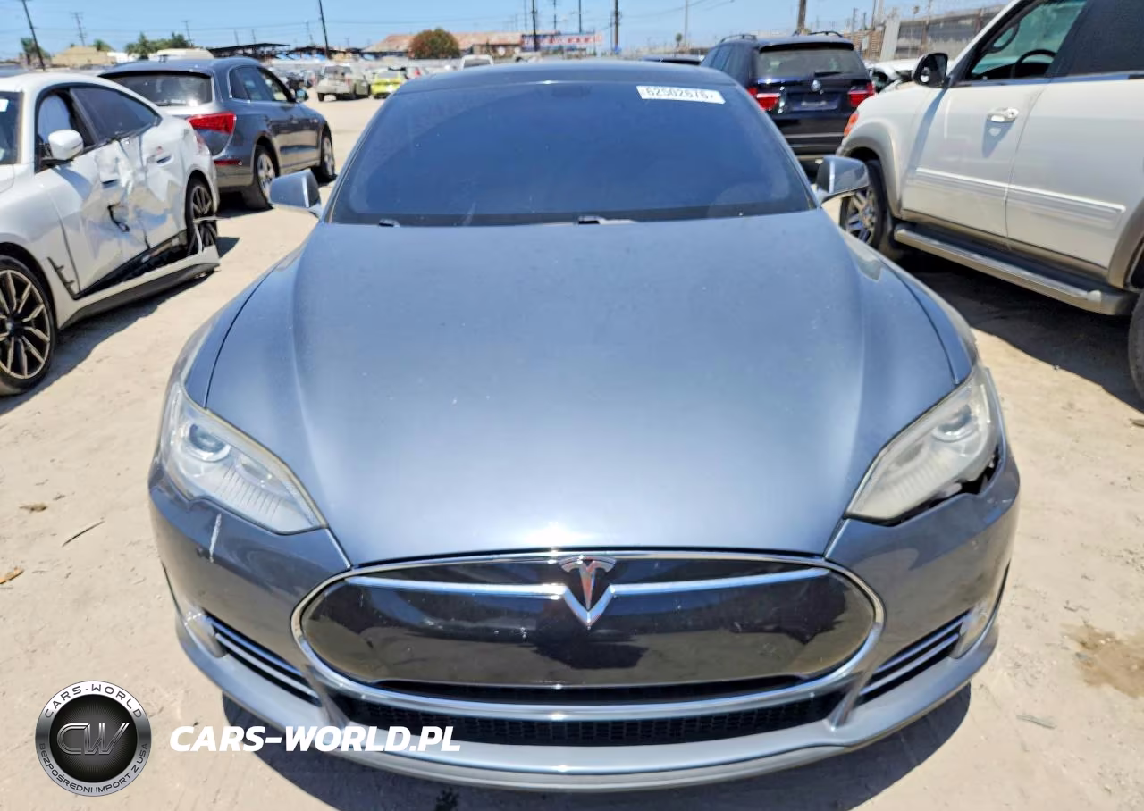 2014 Tesla Model S VIN:5YJSA1S11EFP45124 - 5