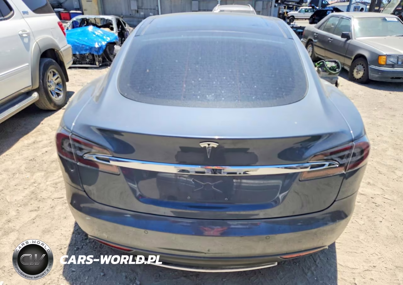 2014 Tesla Model S VIN:5YJSA1S11EFP45124 - 6