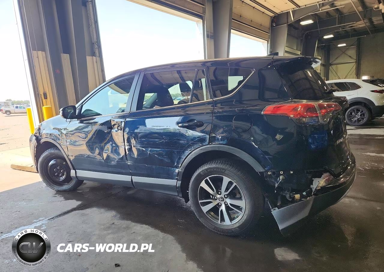 2018 Toyota Rav4 Xle VIN:2T3RFREV6JW815783 - 2