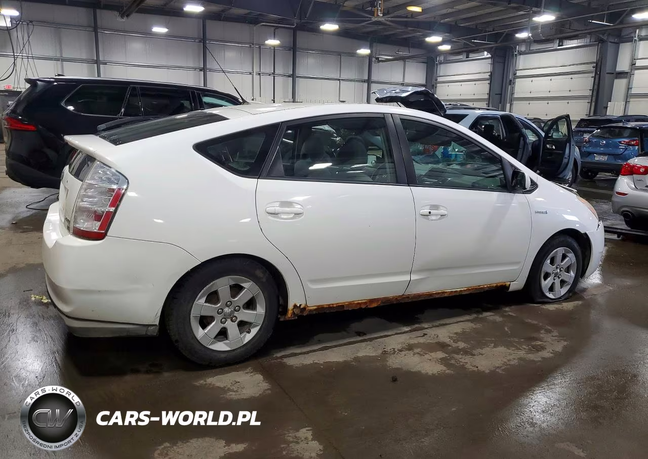 2012 Toyota Prius Base VIN:JTDKB20U193508572 - 3