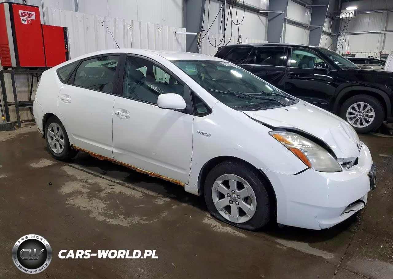 2012 Toyota Prius Base VIN:JTDKB20U193508572 - 4