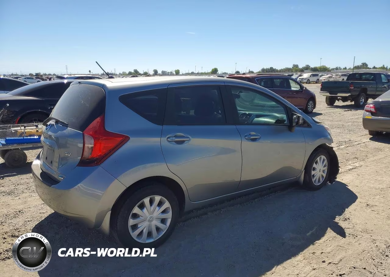 2015 Nissan Versa Note Sv VIN:3N1CE2CP9FL447170 - 3