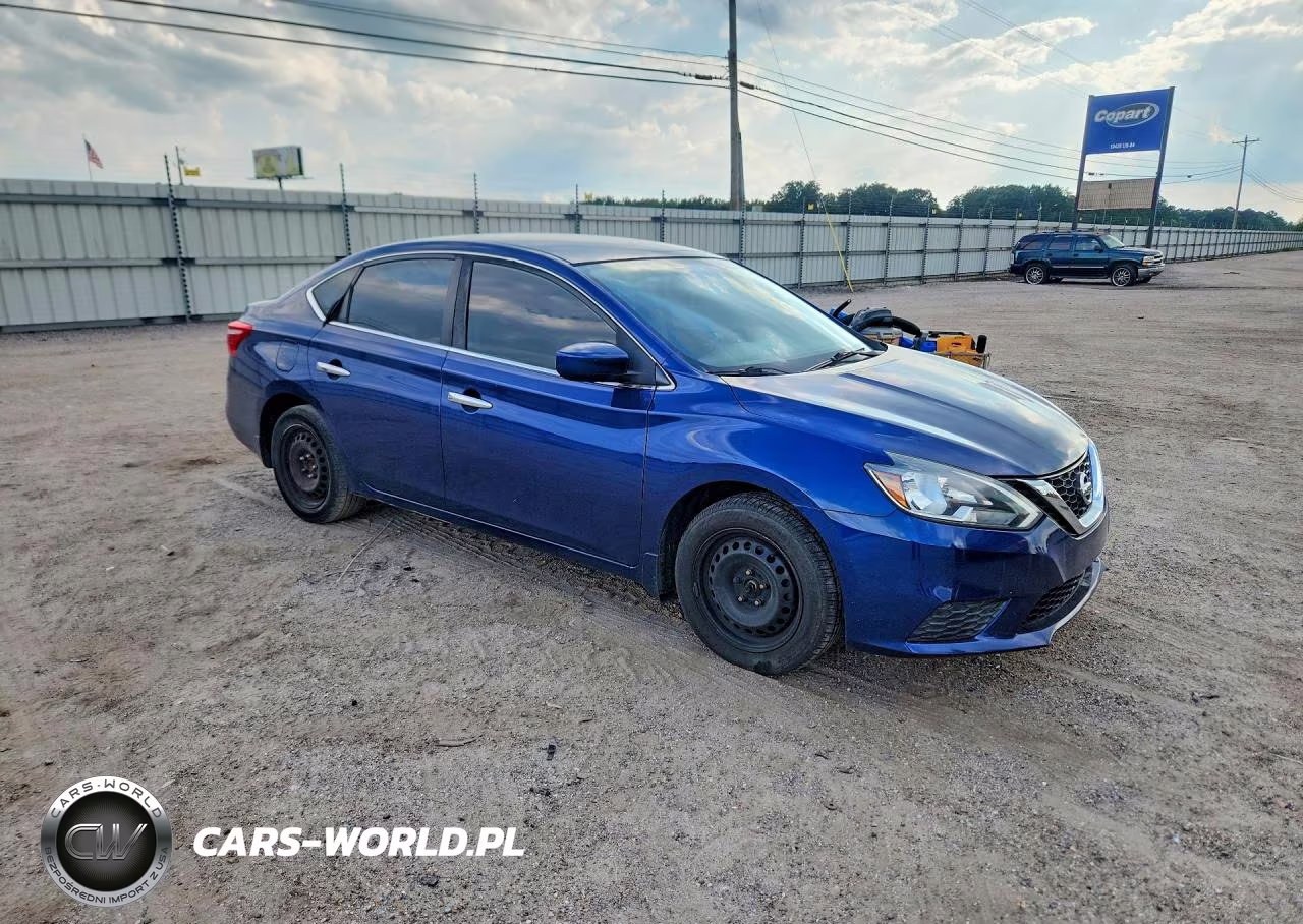 2017 Nissan Sentra S VIN:3N1AB7APXHY300586 - 4